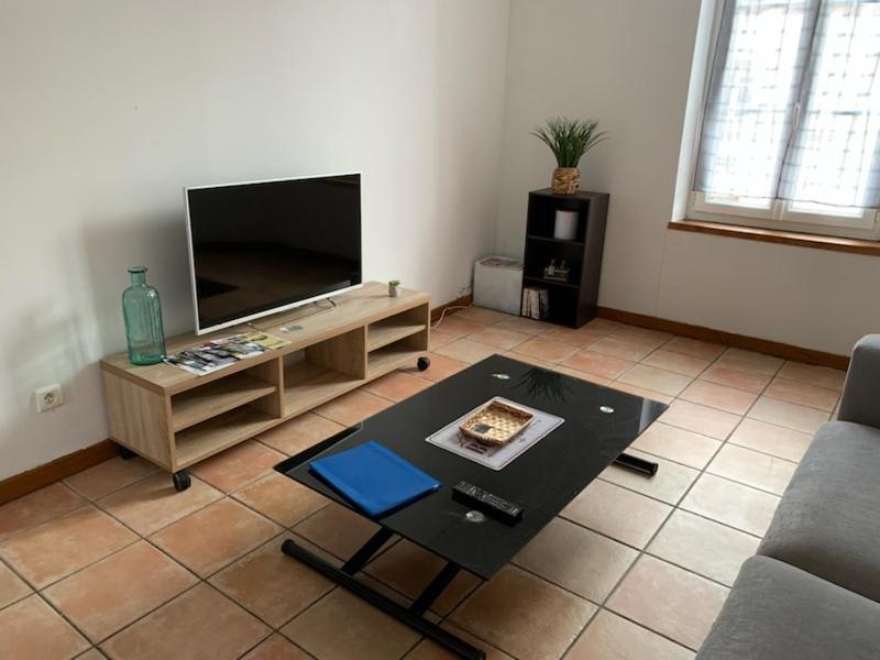 Appartement Avec Terrasse 지엔 외부 사진