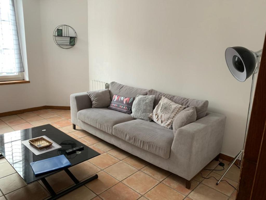 Appartement Avec Terrasse 지엔 외부 사진