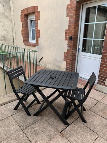Appartement Avec Terrasse 지엔 외부 사진